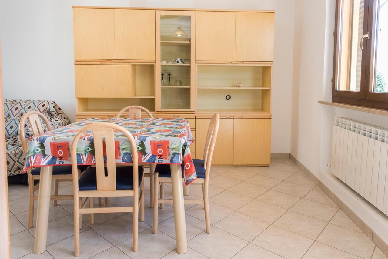 S130 - Sirolo, Deliziosa Villetta Con Terrazzo Buitenkant foto