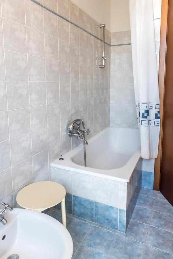 S130 - Sirolo, Deliziosa Villetta Con Terrazzo Buitenkant foto